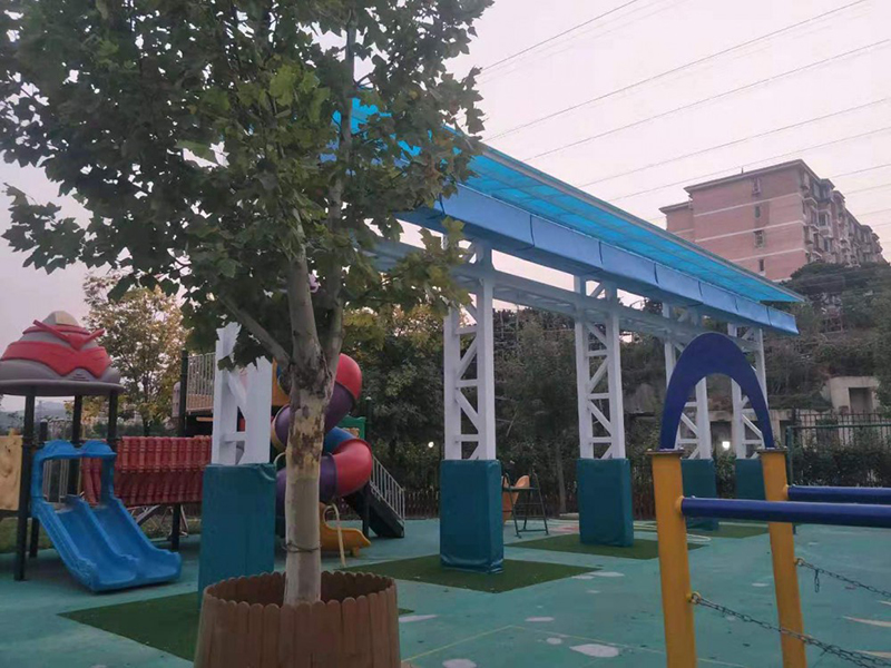 門頭溝幼兒園室外電動遮（zhē）陽簾完（wán）工
